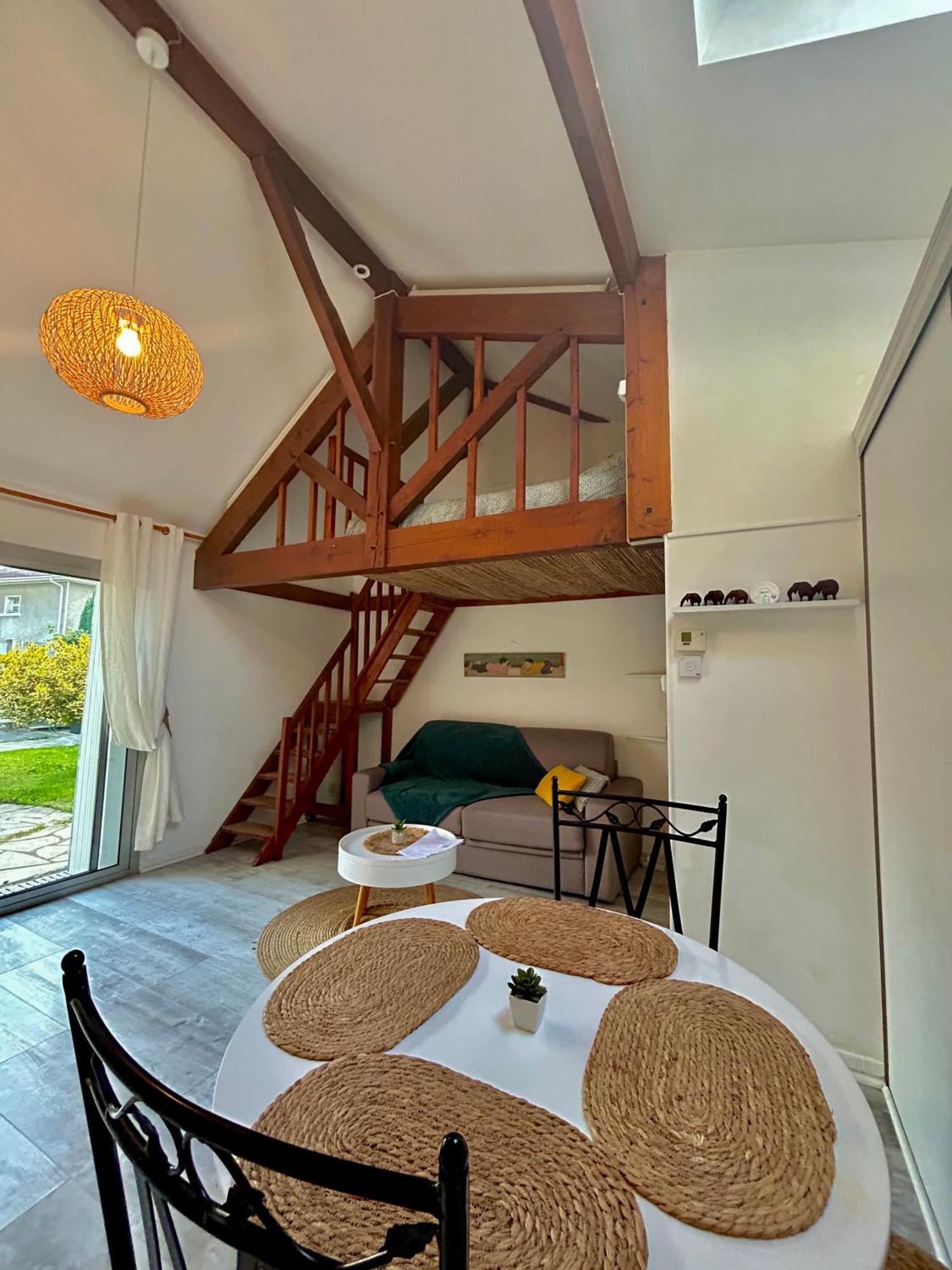 Maisonnette 2 A 4 Pers- Jardin Privatif Cloture- Calme- Stationnement Gratuit- Pau Ouest Billere Extérieur photo